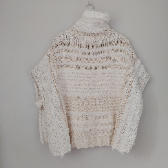 Anthropologie Marilyn Knit Poncho Sweater Fringe Size Medium / Large Cream - Picture 10 of 16